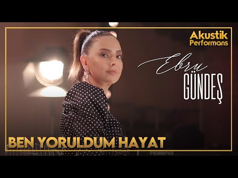 Akustik Canlı Performans — Ebru Gündeş