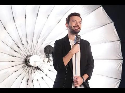 Sesinde Aşk Var — YALIN