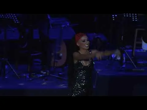 Sana Değer - (Harbiye Açık Hava Konseri) — Özdemir Müzik