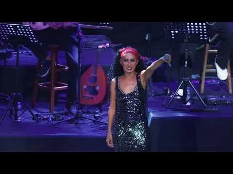 Vazgeçtim - (Harbiye Açık Hava Konseri) — Özdemir Müzik