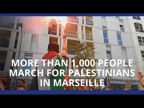 More than a thousand people march — Roya News English