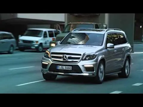 Mercedes 2013 GL-Class Action Film — Highway Star Mercedes-Benz