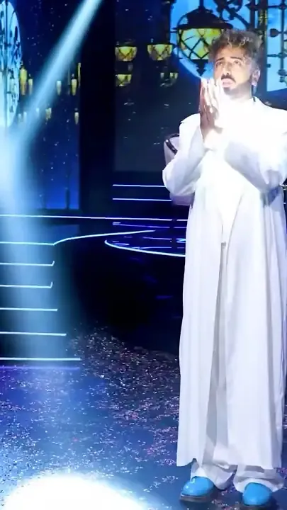 Dünya hey fırlanır belədən,belə 🤲🌎🤲 — Nieznany