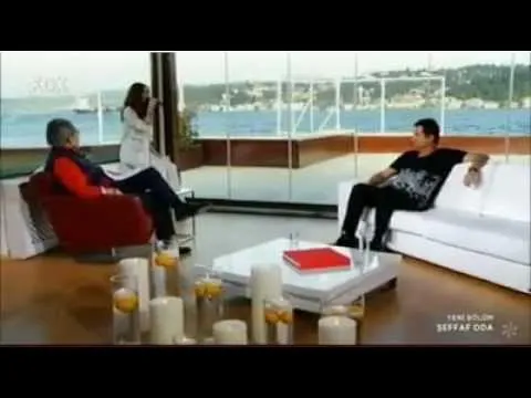 Seyre Dursun Aşk (Şeffaf Oda / Canlı Performans) @GULSEN_FAN @gulsen — Gülşen
