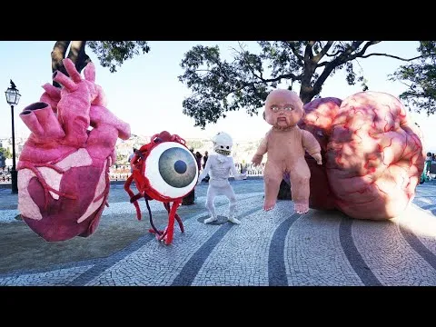 ❤️ Human Body Organs visit Lisbon! — Snuff Puppets