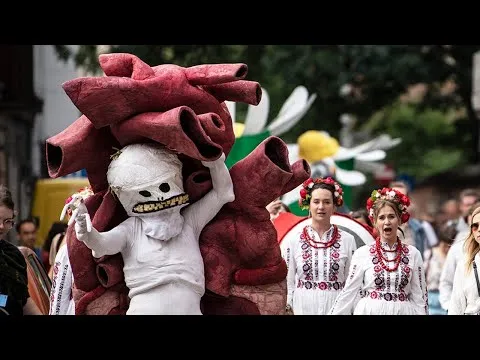 Giant Puppet Workshop in Kraków — Snuff Puppets